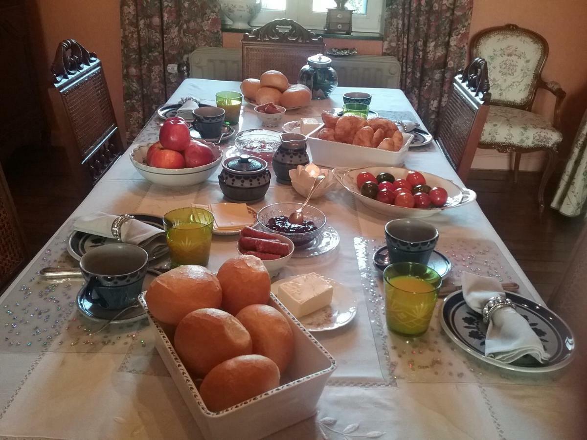 B&B Au Jardin Fleuri Marche-en-Famenne Eksteriør bilde