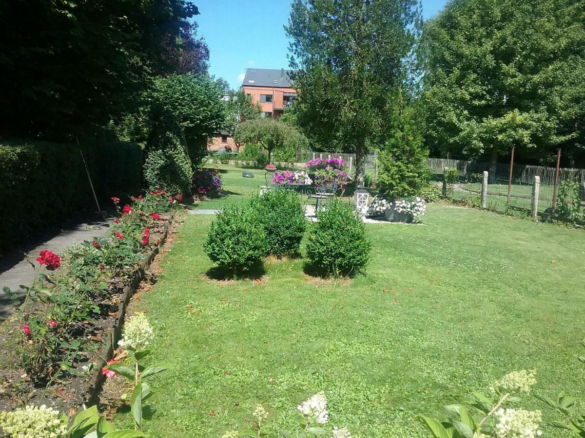 B&B Au Jardin Fleuri Marche-en-Famenne Eksteriør bilde