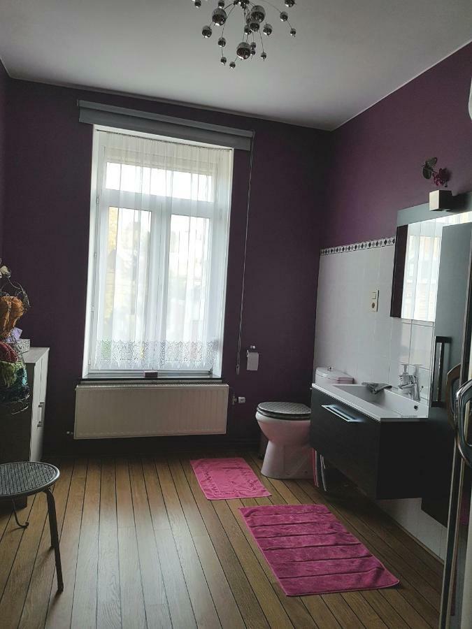 B&B Au Jardin Fleuri Marche-en-Famenne Eksteriør bilde