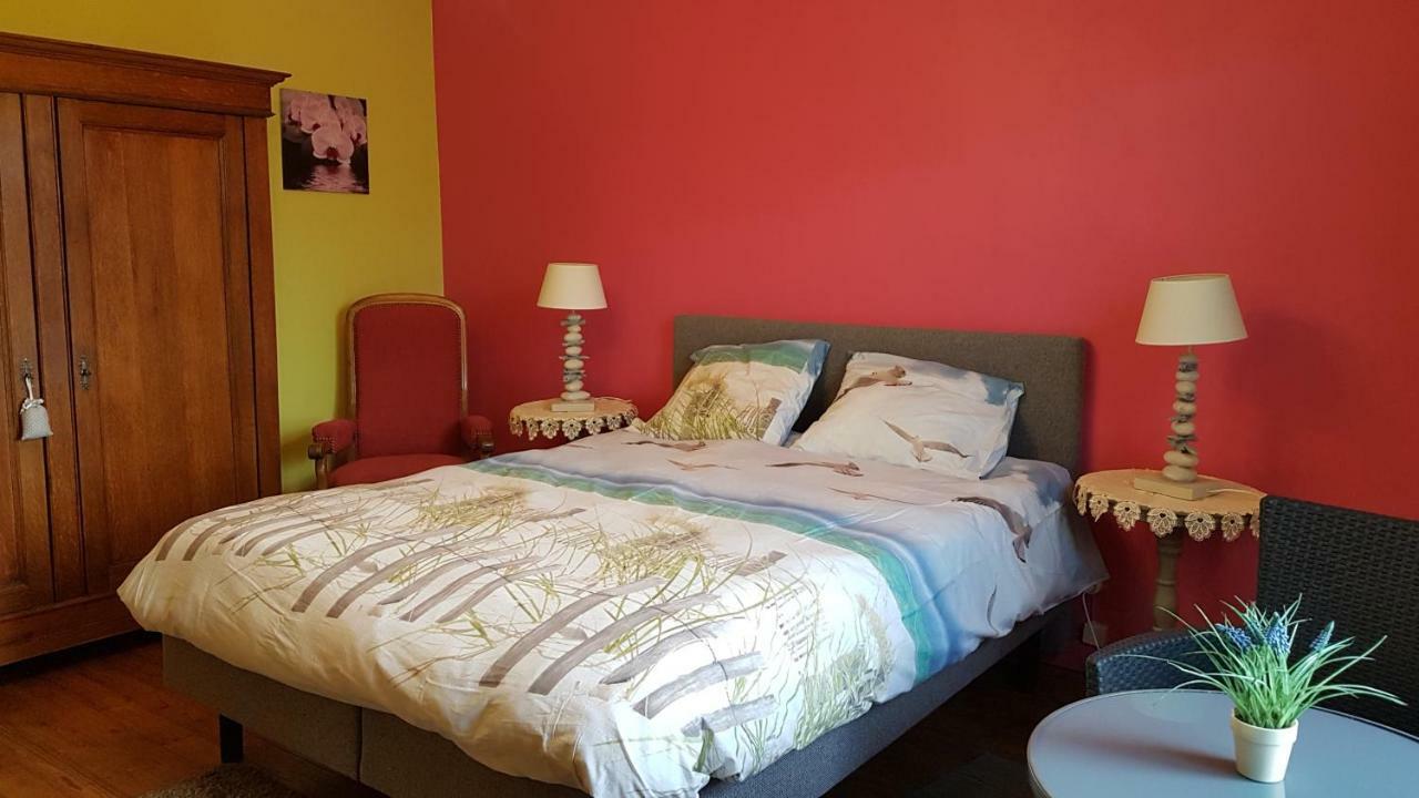B&B Au Jardin Fleuri Marche-en-Famenne Eksteriør bilde